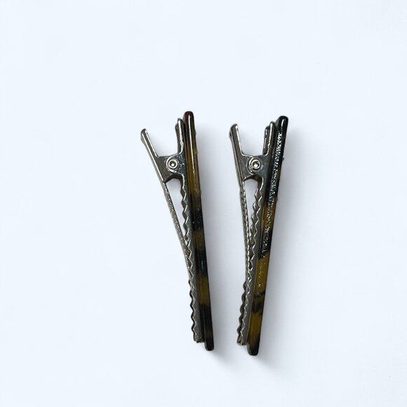 Tortoiseshell Pattern Acrylic Hair Clips with Rhinestones 2.5 inches Set of 2 - Picture 4 of 4